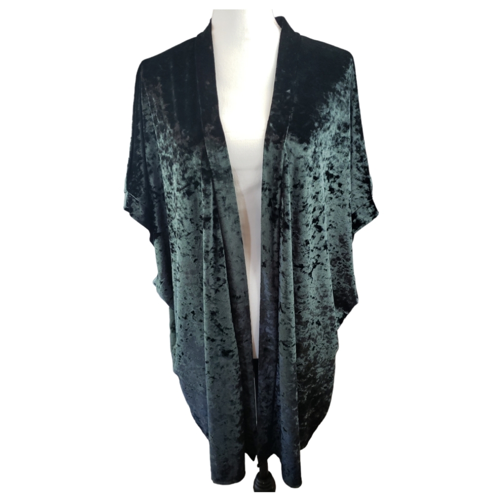 Victoria's Secret Crushed Velour Robe/Cardigan Size M/L in Black Kimono